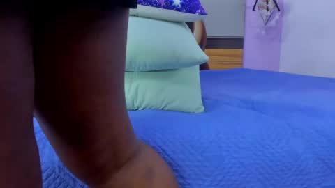 Snapshot of angel_avni chatting on October 26, 2025, 4:07 am  Angel  online show from October 26, 2025, 4:07 am