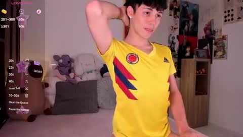 Angel   help me with 100 thumbs up online show from June 17, 2026, 7:59 pm