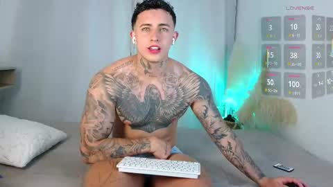 angel_boy01 online show from June 26, 2026, 11:42 pm
