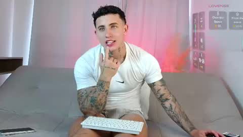 angel_boy01 online show from June 27, 2026, 5:40 pm