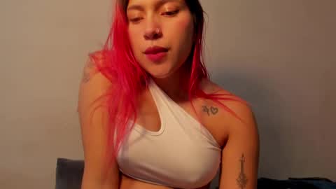 Angie indepent model online show from January 18, 2025, 3:42 am