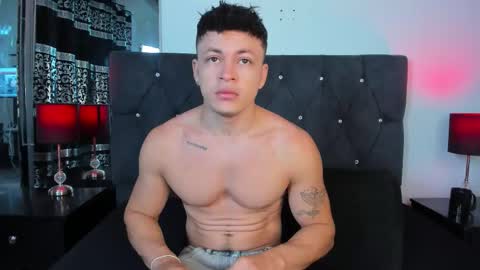 Angel Cuervo online show from December 22, 2025, 12:35 pm