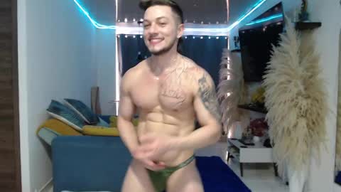 Snapshot of angel_curl chatting on April 16, 2026, 7:14 pm Angel Curl online show from April 16, 2026, 7:14 pm