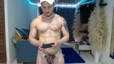 Snapshot of angel_curl chatting on April 27, 2026, 5:44 pm Angel Curl online show from April 27, 2026, 5:44 pm
