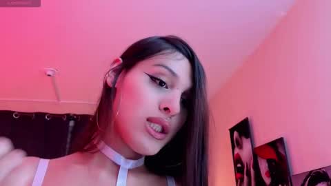 Snapshot of angel_dragun chatting on October 3, 2025, 3:58 am Angel-dragun online show from October 3, 2025, 3:58 am