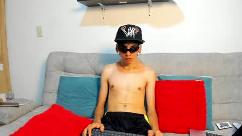 angel_dustt1 online show from June 24, 2026, 7:35 pm