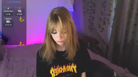 Snapshot of angel_elis_ chatting on September 21, 2025, 6:48 am Kate online show from September 21, 2025, 6:48 am