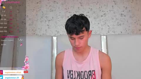 ngel Esteban  online show from February 16, 2025, 6:54 am