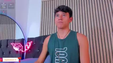 ngel Esteban  online show from March 29, 2026, 9:37 pm