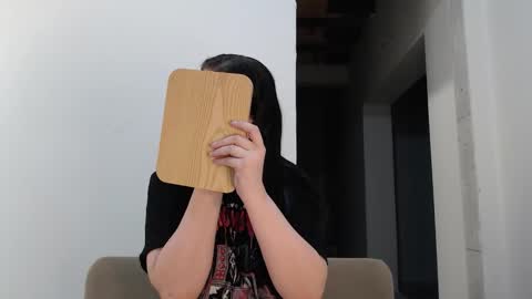 Angel online show from October 31, 2025, 12:50 pm