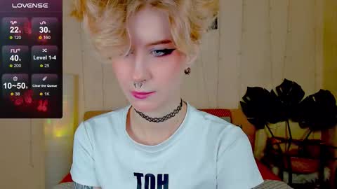 Snapshot of angel_julles chatting on November 8, 2025, 1:06 am Angel Dust online show from November 8, 2025, 1:06 am