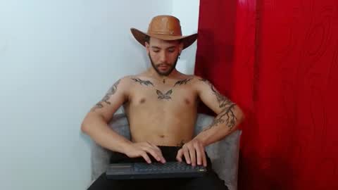 Snapshot of angel_kyrozz chatting on October 16, 2025, 7:37 pm angel_kyrozz online show from October 16, 2025, 7:37 pm