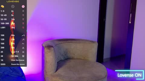 angel_kyrozz online show from June 7, 2026, 7:06 pm