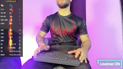 angel_kyrozz online show from June 13, 2026, 7:01 pm