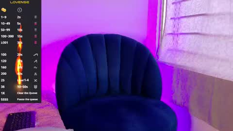angel_kyrozz online show from July 20, 2026, 7:05 pm