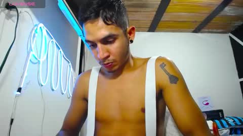 Snapshot of angel_latinboy chatting on March 11, 2025, 1:05 am Angel online show from March 11, 2025, 1:05 am
