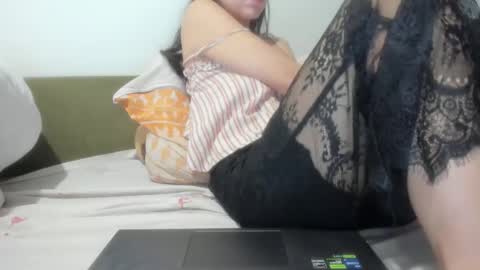 angel_lee__ online show from February 24, 2026, 4:21 am