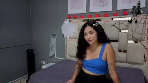 angel_lovv online show from September 30, 2025, 7:41 pm
