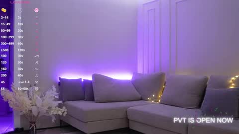 Snapshot of angel_luisa chatting on April 29, 2026, 5:30 pm Luisa online show from April 29, 2026, 5:30 pm