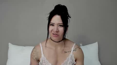 Angel online show from November 15, 2025, 5:31 pm