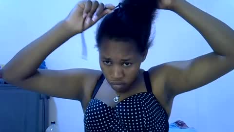 angel_mia5 online show from July 14, 2026, 10:37 pm