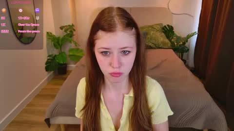 Snapshot of angel_mp3 chatting on May 28, 2026, 11:18 am Mary online show from May 28, 2026, 11:18 am