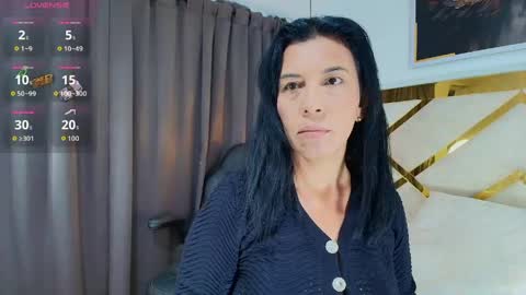 Nicolle  online show from April 22, 2026, 11:12 am