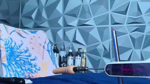 Snapshot of angel_red77 chatting on October 25, 2025, 8:36 pm angel red77 online show from October 25, 2025, 8:36 pm