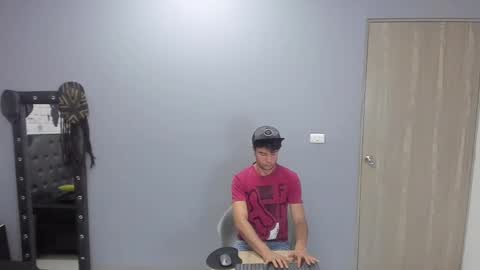 angel_schiavone online show from September 10, 2025, 12:05 pm
