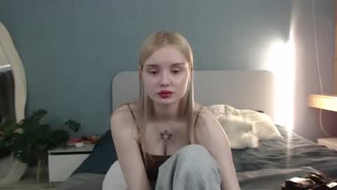 Angela online show from June 14, 2026, 6:04 am