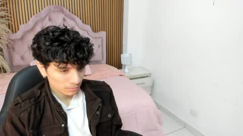 Angel online show from June 8, 2026, 3:51 am