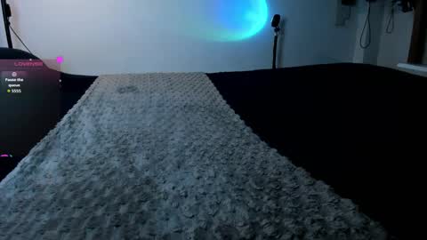 Snapshot of angel_sunshine chatting on May 25, 2026, 12:33 pm Angel online show from May 25, 2026, 12:33 pm
