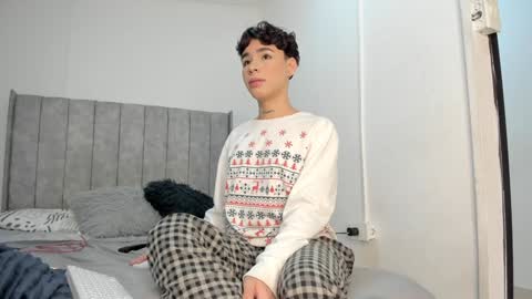 Angel online show from December 15, 2024, 4:51 am