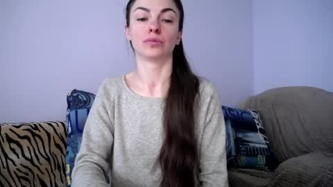 Zoe online show from May 4, 2026, 8:10 am