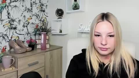 Angela online show from March 11, 2026, 7:03 am