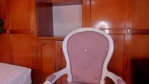 Snapshot of angela_boobies chatting on September 23, 2025, 11:13 am angela_boobies online show from September 23, 2025, 11:13 am