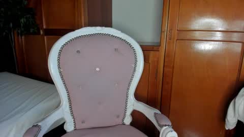 Snapshot of angela_boobies chatting on October 10, 2025, 11:20 am angela_boobies online show from October 10, 2025, 11:20 am