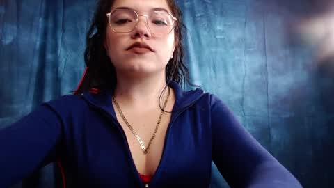 Angela Cortes online show from February 2, 2025, 4:37 am
