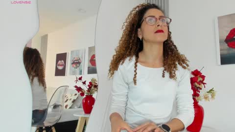 Snapshot of angela_donnato chatting on January 10, 2025, 4:12 am A N G E LA.  online show from January 10, 2025, 4:12 am
