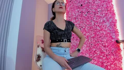 Snapshot of angela_donnato chatting on January 11, 2025, 10:19 am A N G E LA.  online show from January 11, 2025, 10:19 am