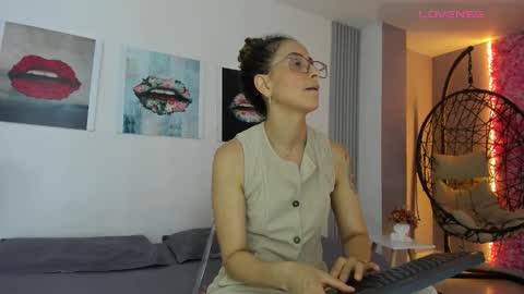 Snapshot of angela_donnato chatting on September 17, 2025, 3:08 am A N G E LA.  online show from September 17, 2025, 3:08 am