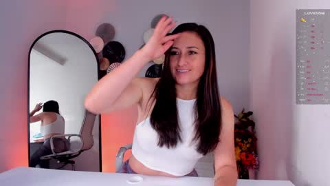 Ange online show from January 12, 2025, 2:19 pm