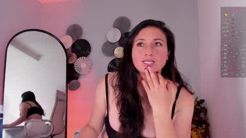 Ange online show from January 14, 2025, 4:08 pm
