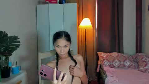 angela online show from September 18, 2025, 12:12 am