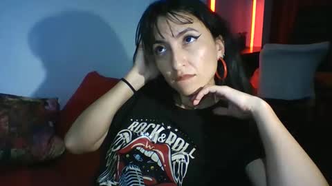  Angela  online show from April 28, 2026, 3:33 am