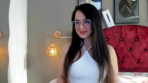 angela_nix online show from June 1, 2026, 3:36 pm