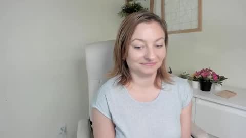 Snapshot of angela_samt chatting on September 17, 2025, 5:53 am Angela online show from September 17, 2025, 5:53 am