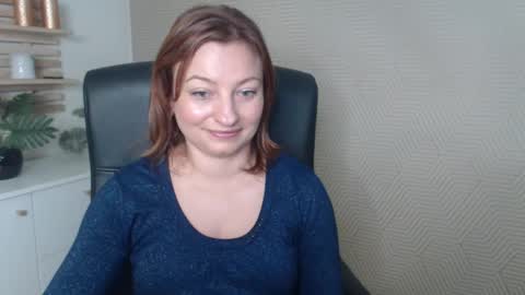 Snapshot of angela_samt chatting on October 11, 2025, 7:18 am Angela online show from October 11, 2025, 7:18 am