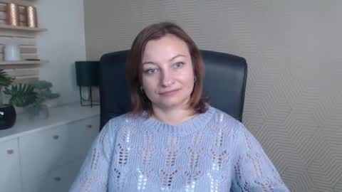 Snapshot of angela_samt chatting on October 22, 2025, 5:52 am Angela online show from October 22, 2025, 5:52 am