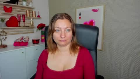 Snapshot of angela_samt chatting on July 21, 2026, 5:32 am Angela online show from July 21, 2026, 5:32 am